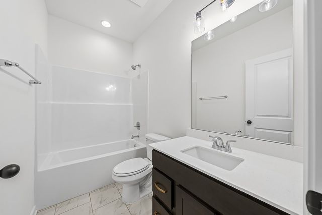 2947 Wyndham Village Drive, Opelika, AL 36804