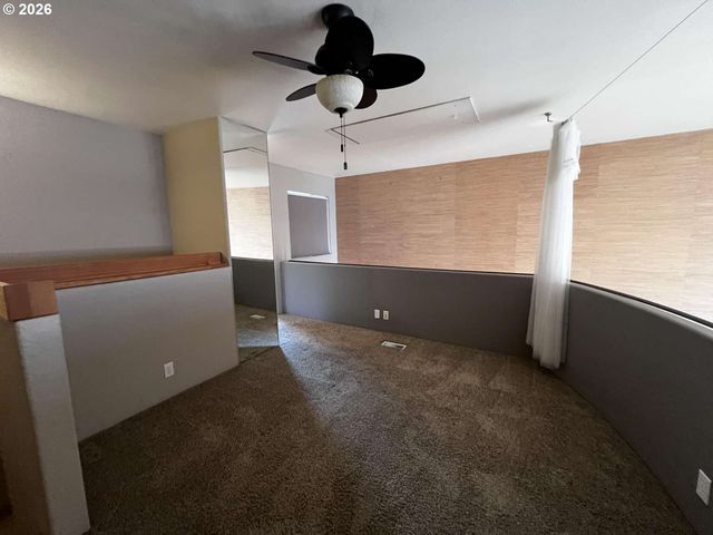 2611 Nw UPSHUR St 207, Portland, OR 97210