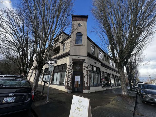 2611 Nw UPSHUR St 207, Portland, OR 97210