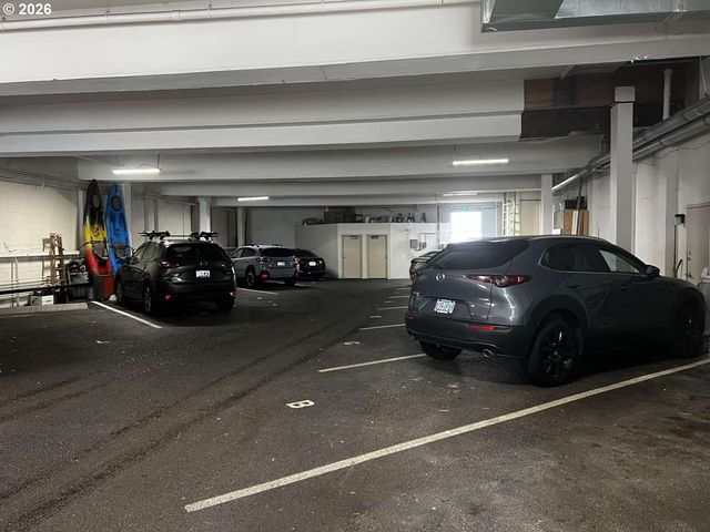 2611 Nw UPSHUR St 207, Portland, OR 97210