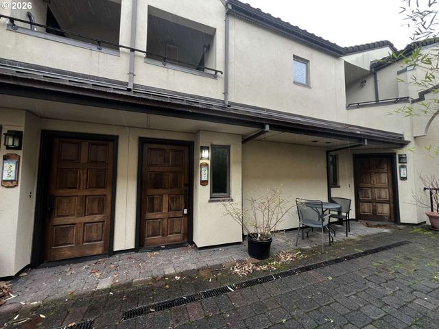 2611 Nw UPSHUR St 207, Portland, OR 97210