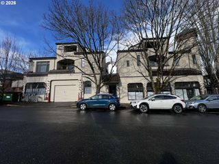 2611 Nw UPSHUR St 207, Portland, OR 97210
