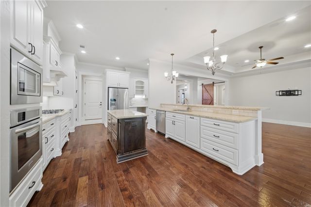 3215 Pinyon Creek Drive, Bryan, TX 77807