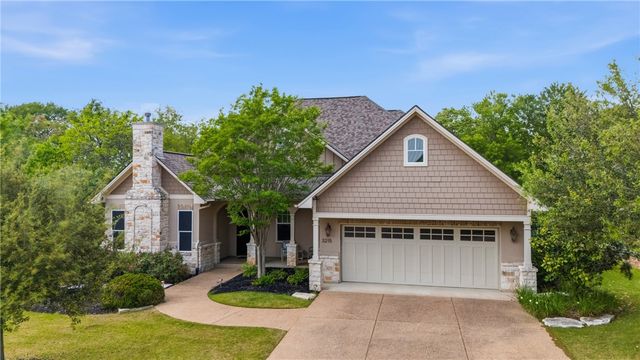 3215 Pinyon Creek Drive, Bryan, TX 77807
