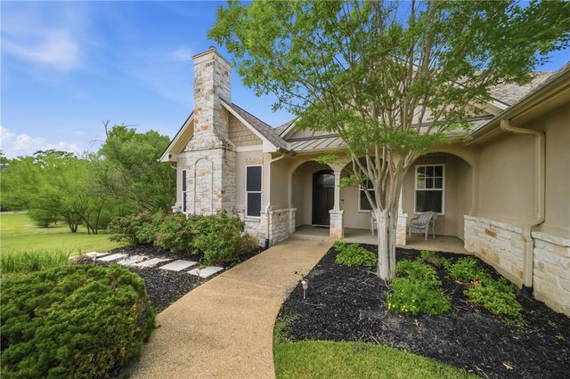 3215 Pinyon Creek Drive, Bryan, TX 77807