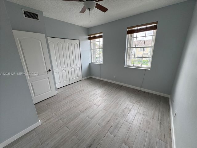 77 SIMONTON CR 77, Weston, FL 33326