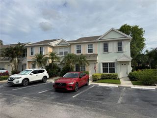 77 SIMONTON CR 77, Weston, FL 33326