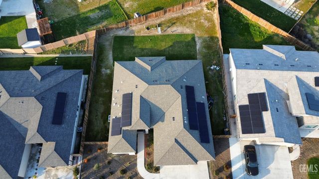 7500 Bristol Spring Avenue, Bakersfield, CA 93313