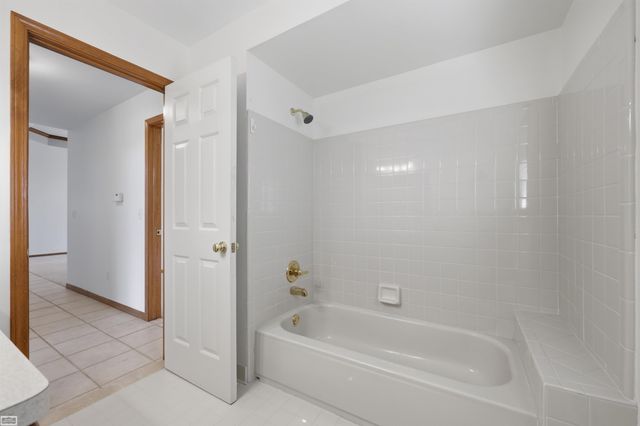 50988 Shenandoah Drive, Macomb Twp, MI 48044