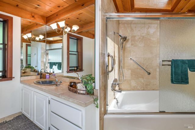 544 Cascade Dr, Mill Valley, CA 94941