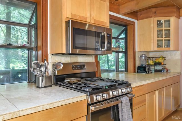 544 Cascade Dr, Mill Valley, CA 94941