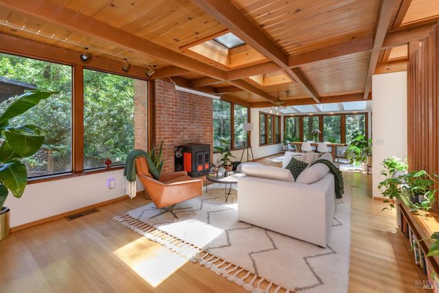 544 Cascade Dr, Mill Valley, CA 94941