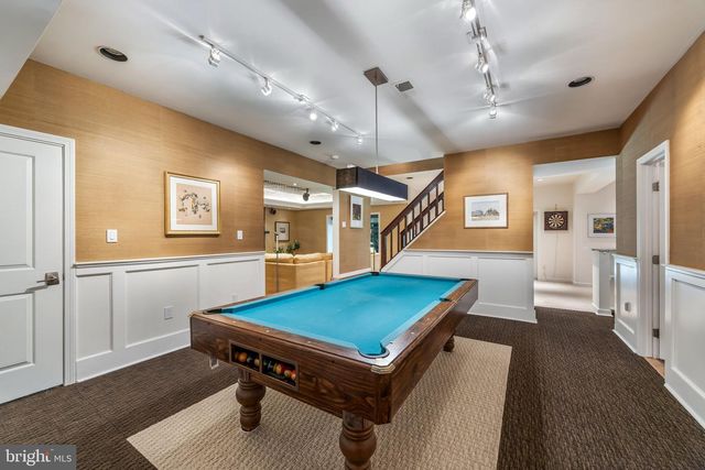 10120 WALKER LAKE DR, Great Falls, VA 22066