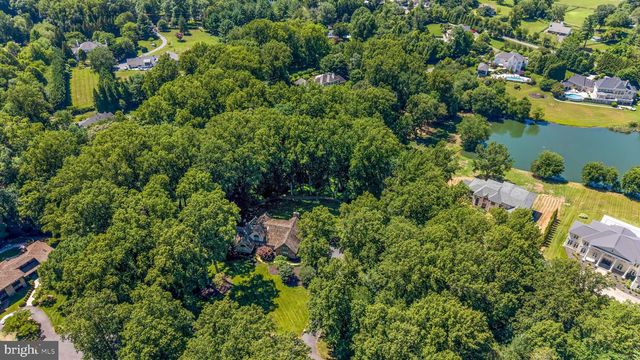 10120 WALKER LAKE DR, Great Falls, VA 22066