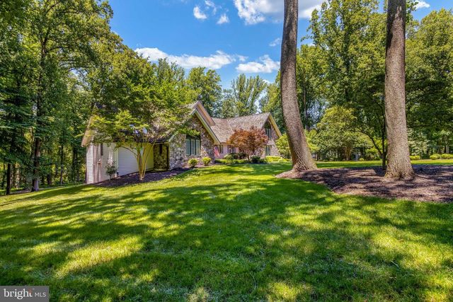 10120 WALKER LAKE DR, Great Falls, VA 22066