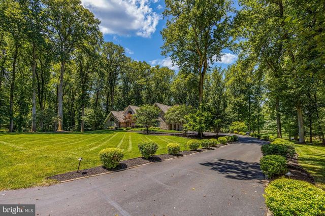 10120 WALKER LAKE DR, Great Falls, VA 22066