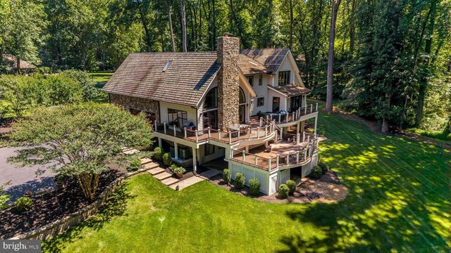 10120 WALKER LAKE DR, Great Falls, VA 22066