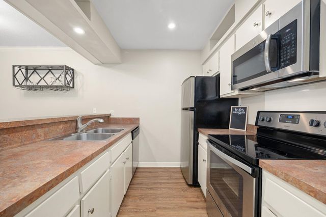 6501 E Hill DR 111, Austin, TX 78731