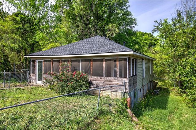 2014 MAPLE Avenue SW, Rome, GA 30161