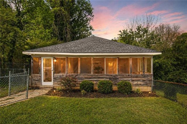 2014 MAPLE Avenue SW, Rome, GA 30161