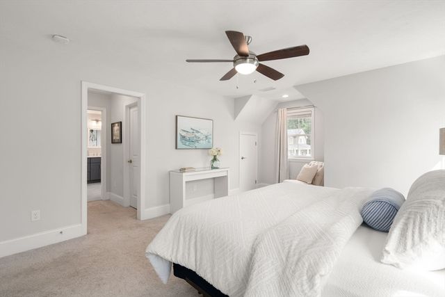 1 Sumner St 7, Norfolk, MA 02056