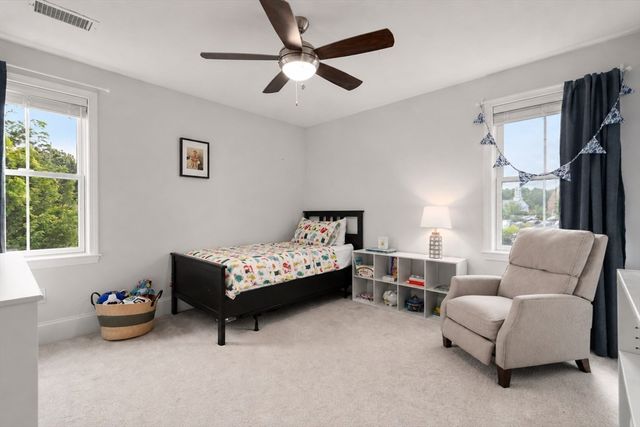 1 Sumner St 7, Norfolk, MA 02056