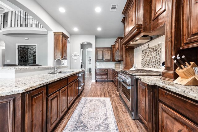 33207 Blue Marlin Drive, Richwood, TX 77515