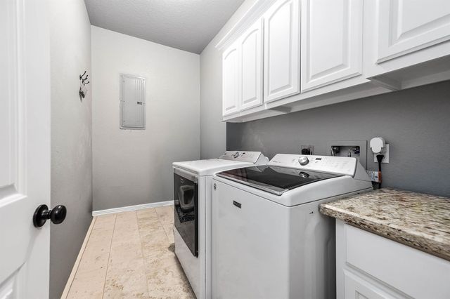 33207 Blue Marlin Drive, Richwood, TX 77515