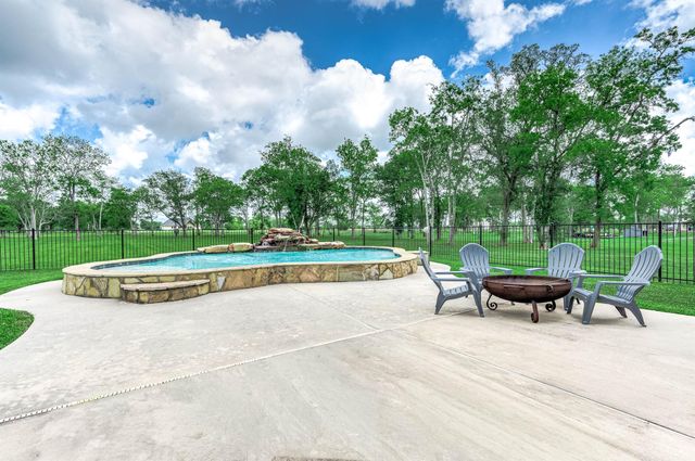 33207 Blue Marlin Drive, Richwood, TX 77515