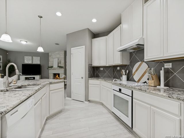 7714 Heavenly Arbor, San Antonio, TX 78254