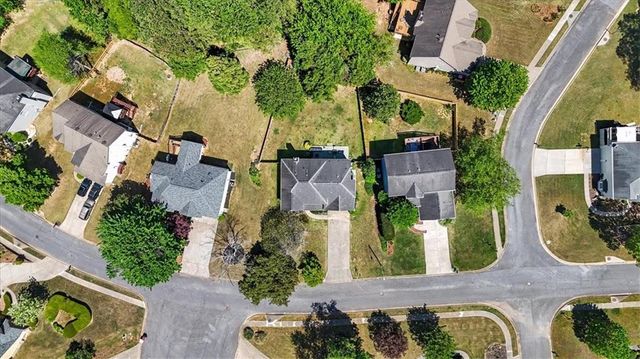 7124 Big Woods Drive, Woodstock, GA 30189