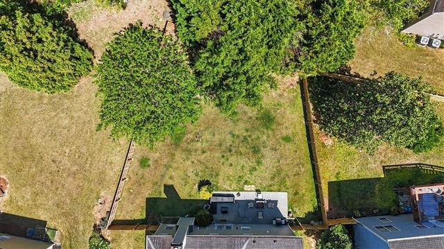 7124 Big Woods Drive, Woodstock, GA 30189