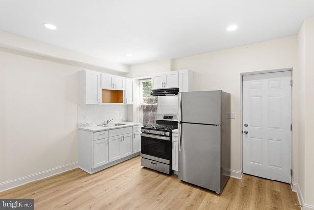 5810 WAKEFIELD ST, Philadelphia, PA 19144