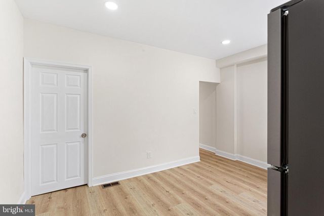 5810 WAKEFIELD ST, Philadelphia, PA 19144