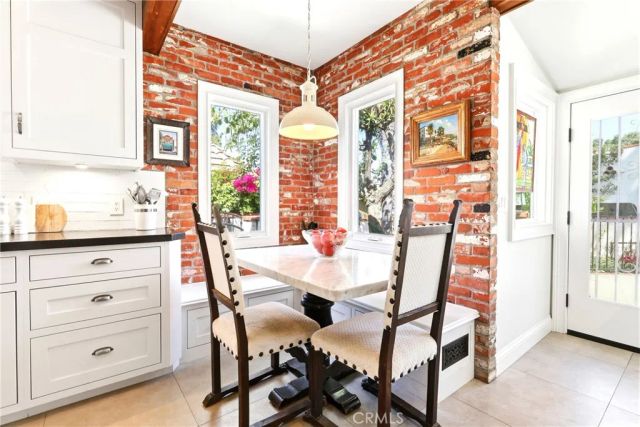 18 W Cypress Avenue, Redlands, CA 92373
