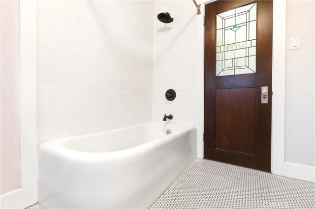 18 W Cypress Avenue, Redlands, CA 92373