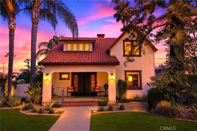18 W Cypress Avenue, Redlands, CA 92373