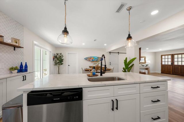 1736 GOLF VIEW DRIVE, Belleair, FL 33756