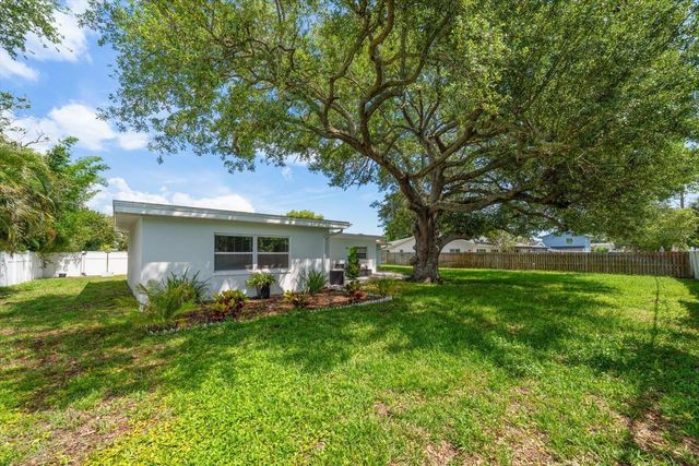 1736 GOLF VIEW DRIVE, Belleair, FL 33756