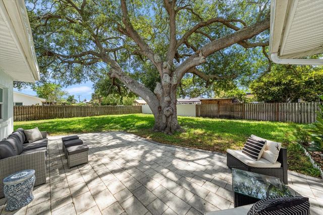 1736 GOLF VIEW DRIVE, Belleair, FL 33756