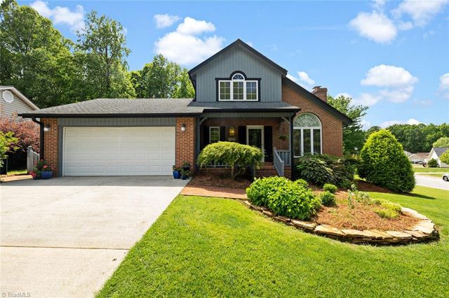 1007 Kings Arms Court, High Point, NC 27262