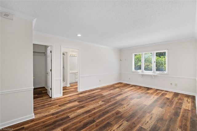1007 Kings Arms Court, High Point, NC 27262