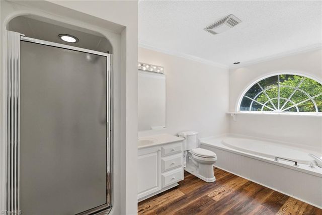1007 Kings Arms Court, High Point, NC 27262