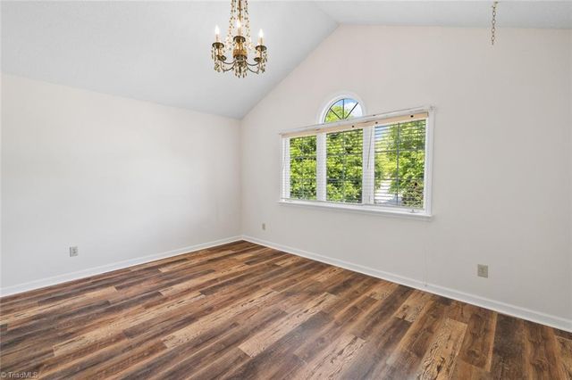 1007 Kings Arms Court, High Point, NC 27262