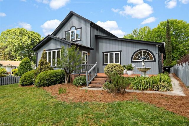 1007 Kings Arms Court, High Point, NC 27262