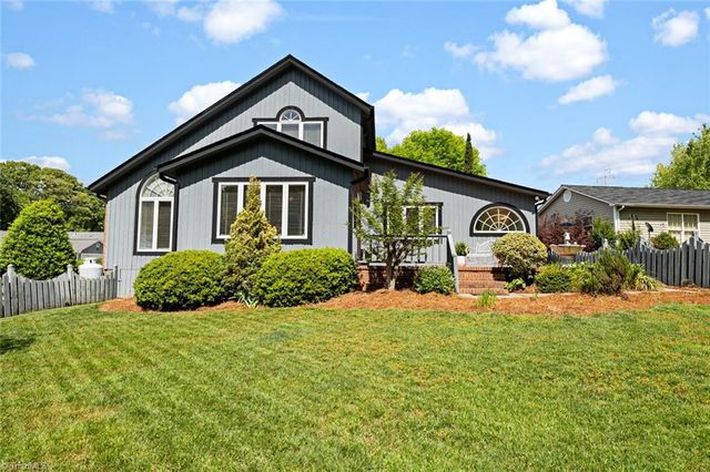 1007 Kings Arms Court, High Point, NC 27262