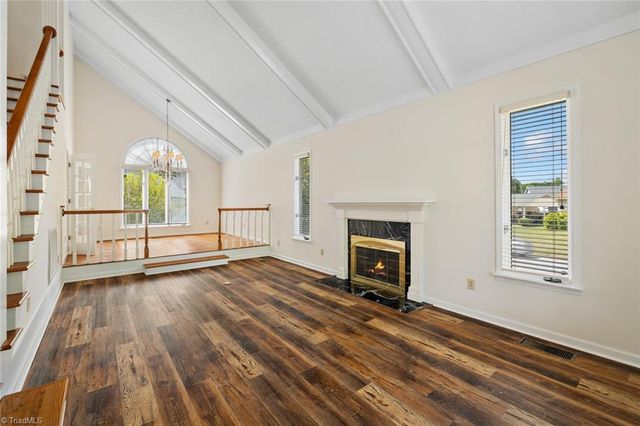 1007 Kings Arms Court, High Point, NC 27262