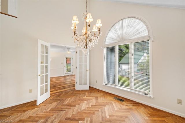 1007 Kings Arms Court, High Point, NC 27262