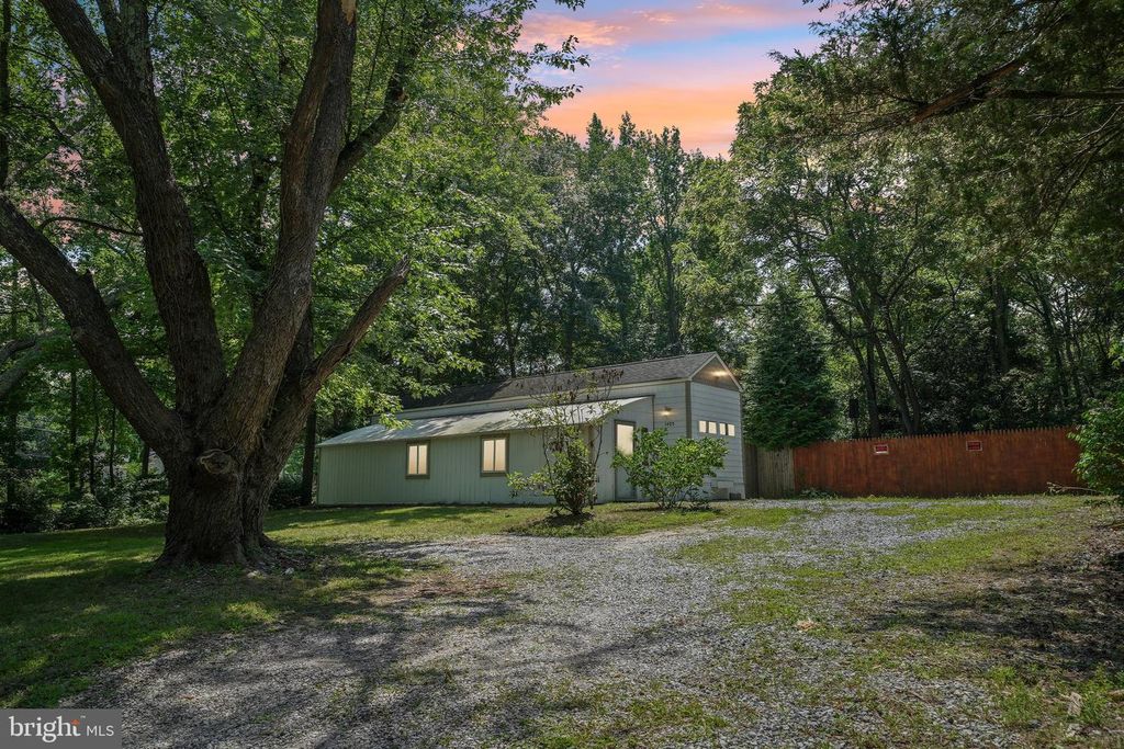 1495 E BUCKSHUTEM RD, Millville, NJ 08332