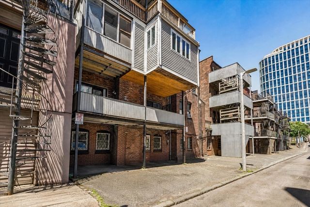 28 Edgerly Rd 2, Boston, MA 02115